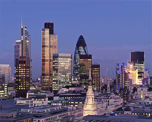 养猪用水泥地面好吗？为啥养猪不能用水泥地面？养猪人必看