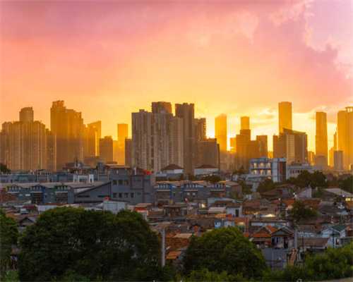 跌近25%，具有周期性的水泥行业——海螺水泥还能投资吗？