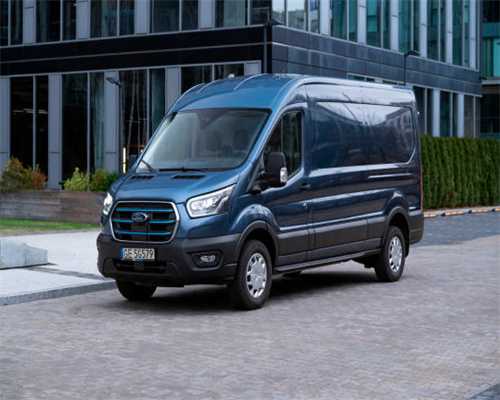 为什么有人说张兰在夜总会上过班？