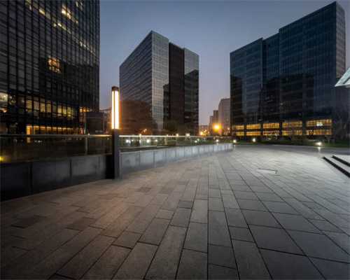 6米层高LOFT样板间，空间虽小却做成三室一厅，网友：太牛了