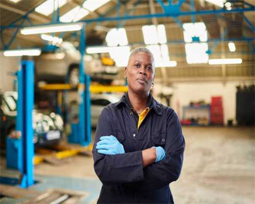 武侯区红牌楼两居室，总价还不到169万，刚需神盘南华苑点评