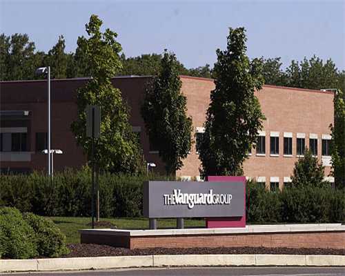 平逸中心城 VS 世纪金湖花园谁是你的菜？