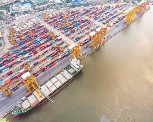 郑州icon，女子找工人背水泥，一袋5元她砍价至4元