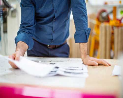 通胀放缓，经济也减速？瑞银：六大指标揭示美国经济正在下滑