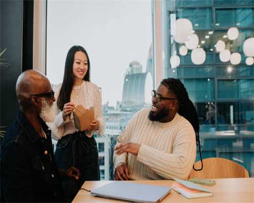 暴雨来袭！三亚公安“雨”您同行，守护平安